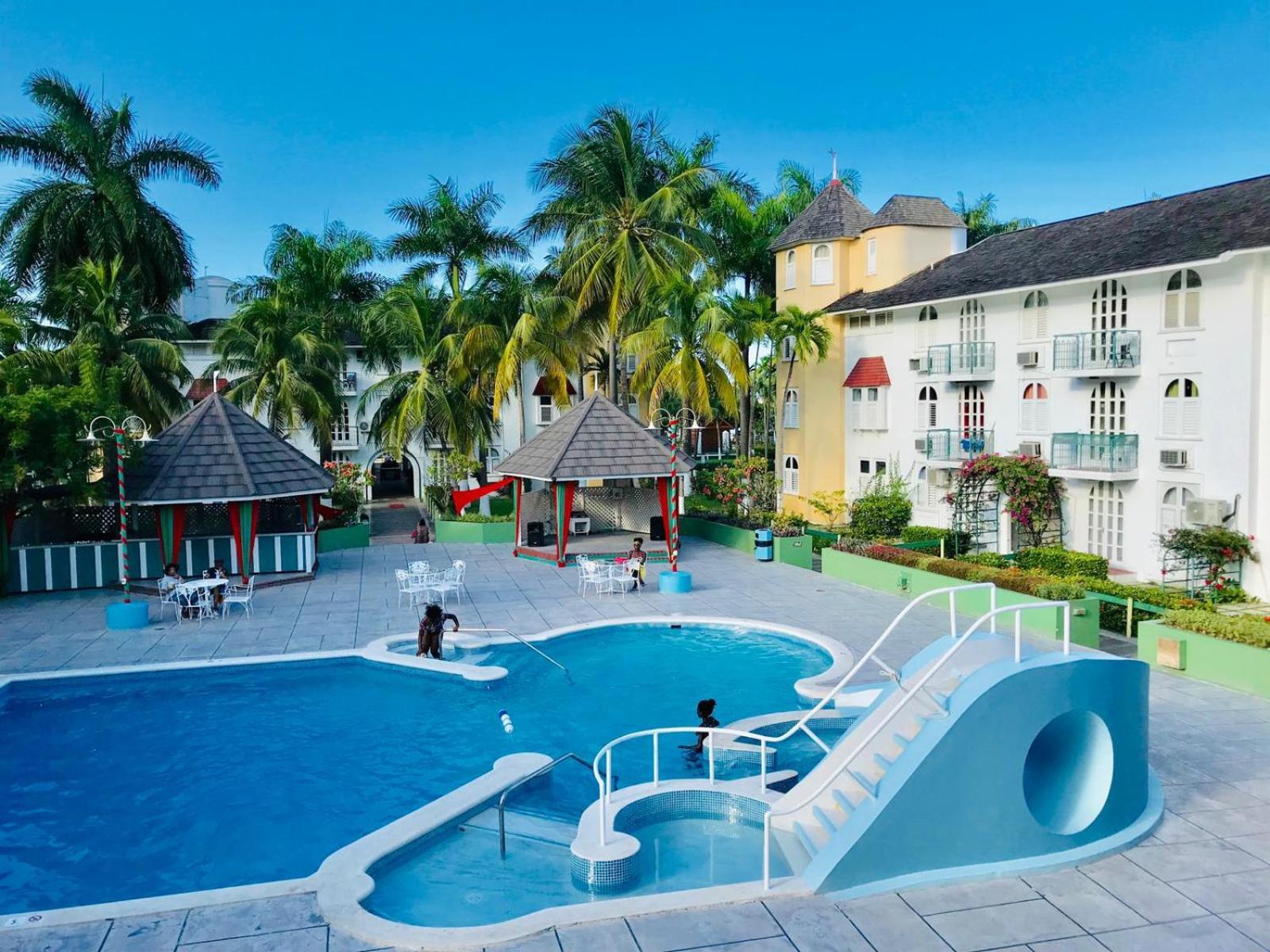 Beach Penthouse A25 Sandcastles Ocho Rios Eksteriør bilde