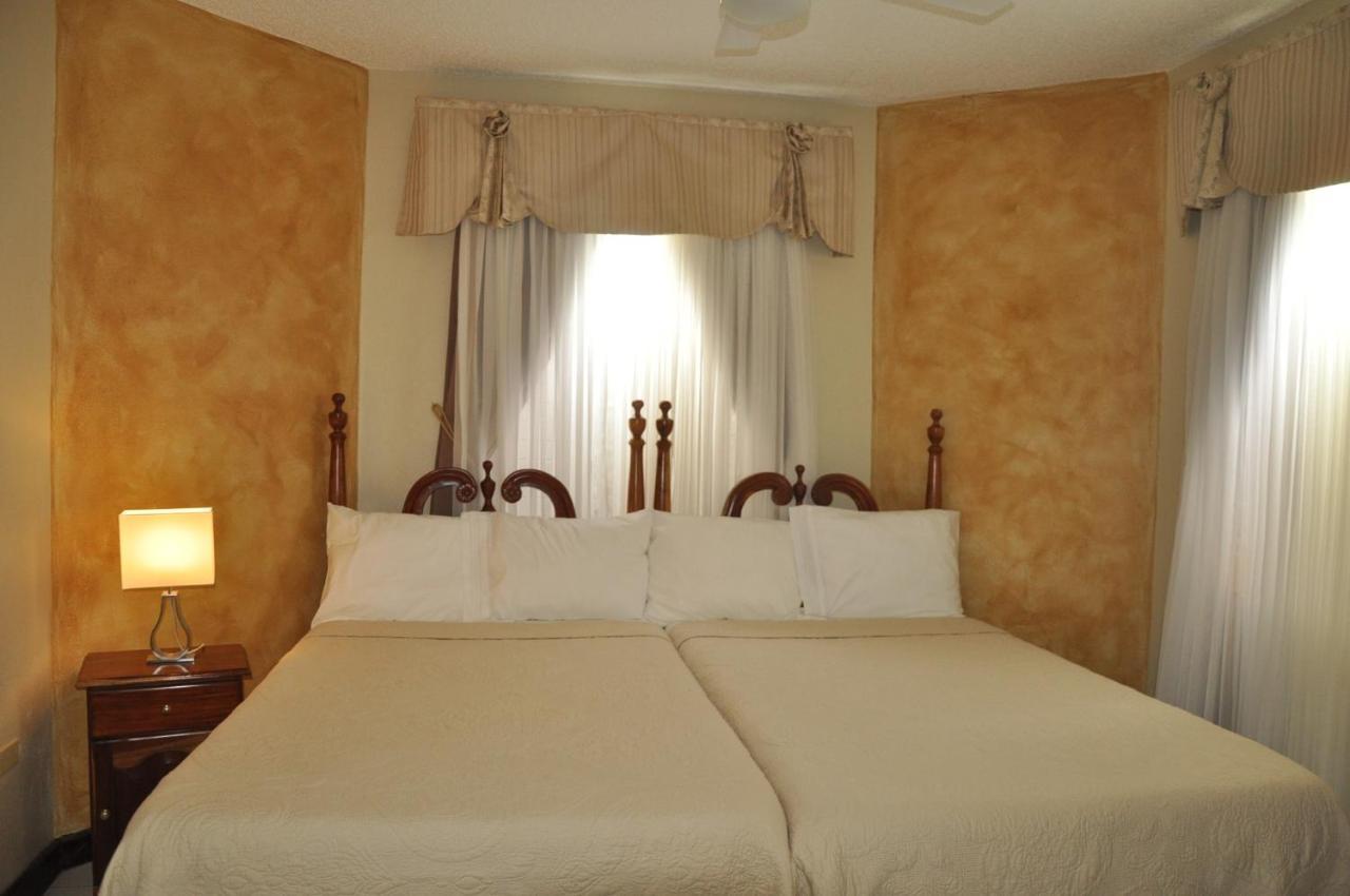 Beach Penthouse A25 Sandcastles Ocho Rios Eksteriør bilde