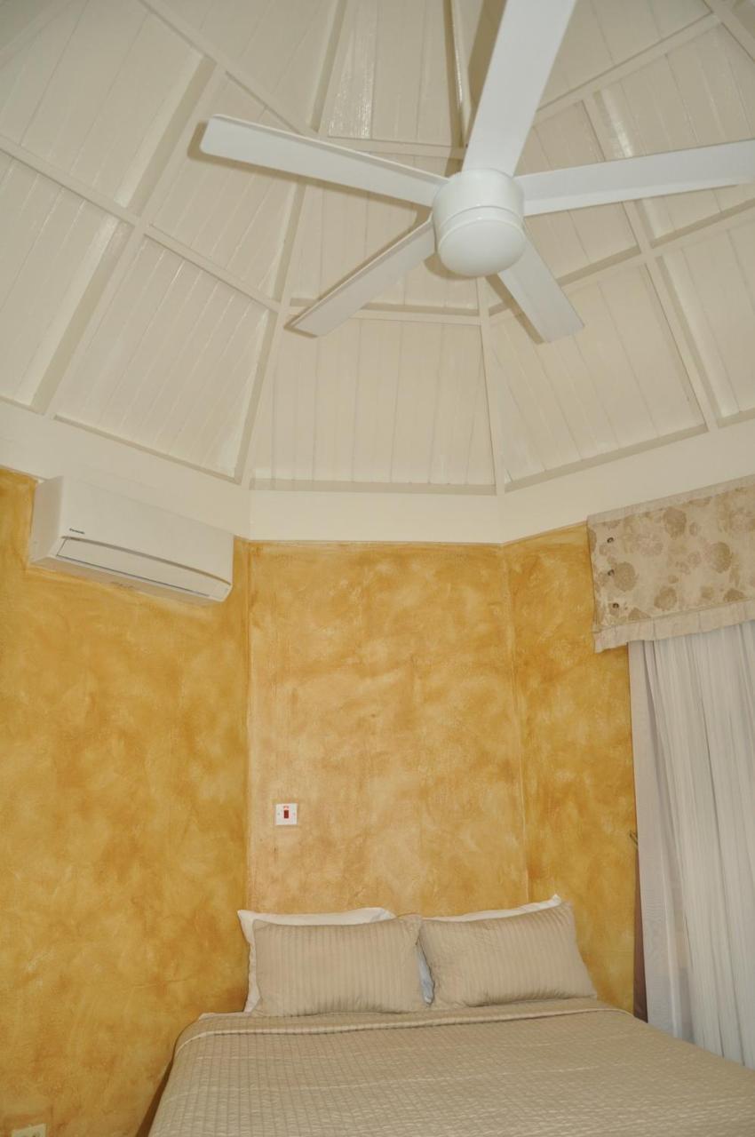 Beach Penthouse A25 Sandcastles Ocho Rios Eksteriør bilde