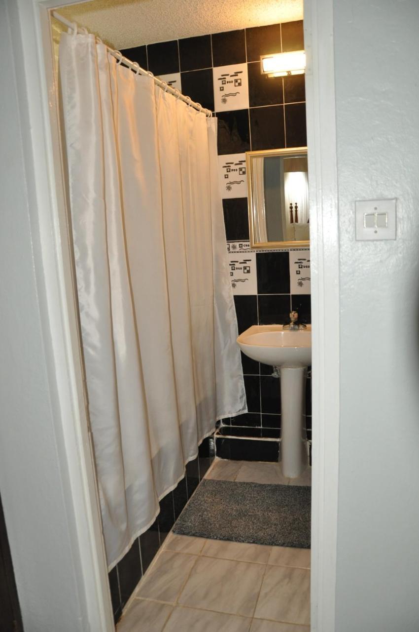 Beach Penthouse A25 Sandcastles Ocho Rios Eksteriør bilde