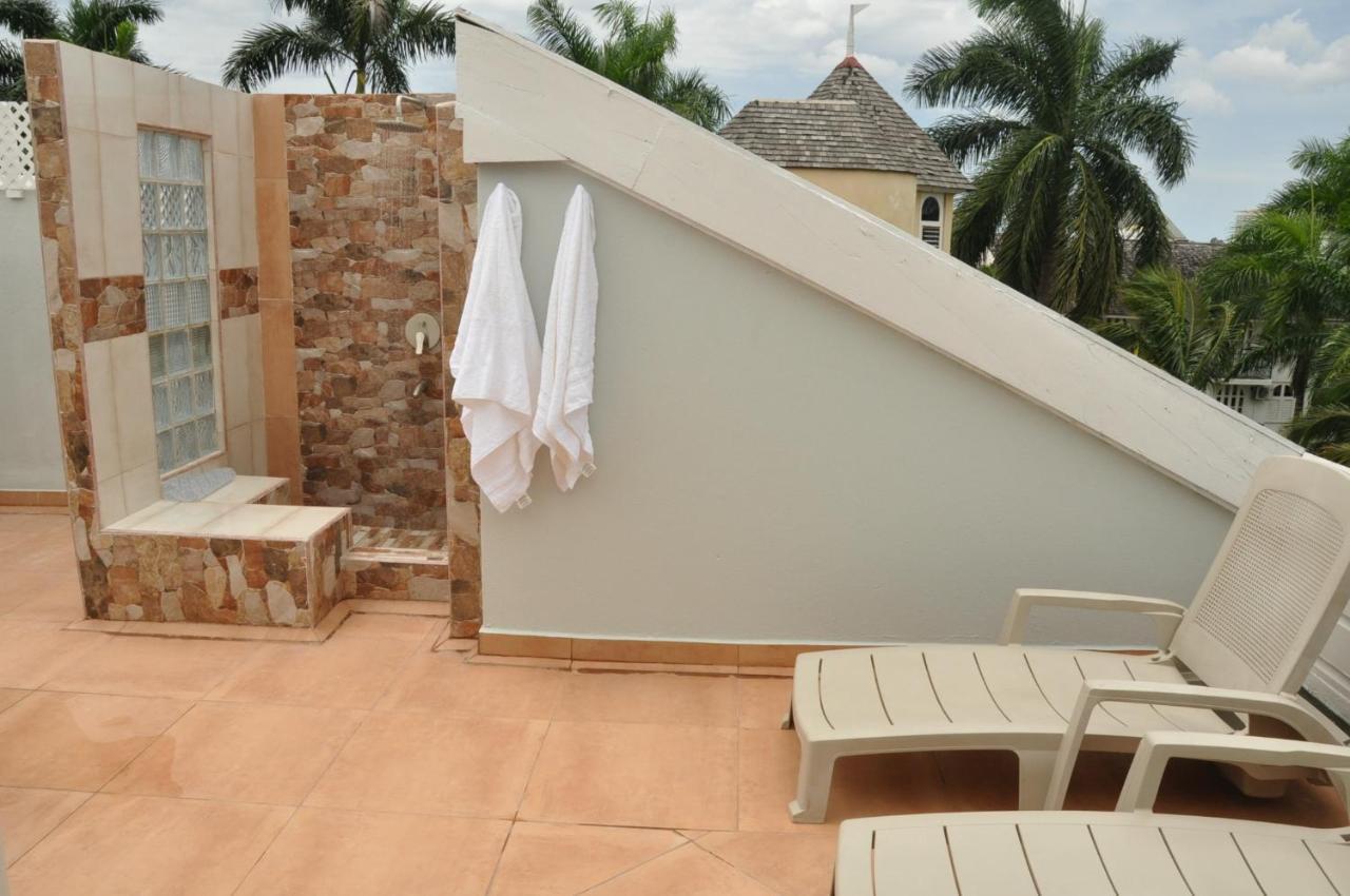 Beach Penthouse A25 Sandcastles Ocho Rios Eksteriør bilde